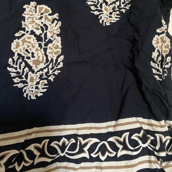 NWOT 2-peice set; crop top &high waisted shorts - Picture 7 of 7